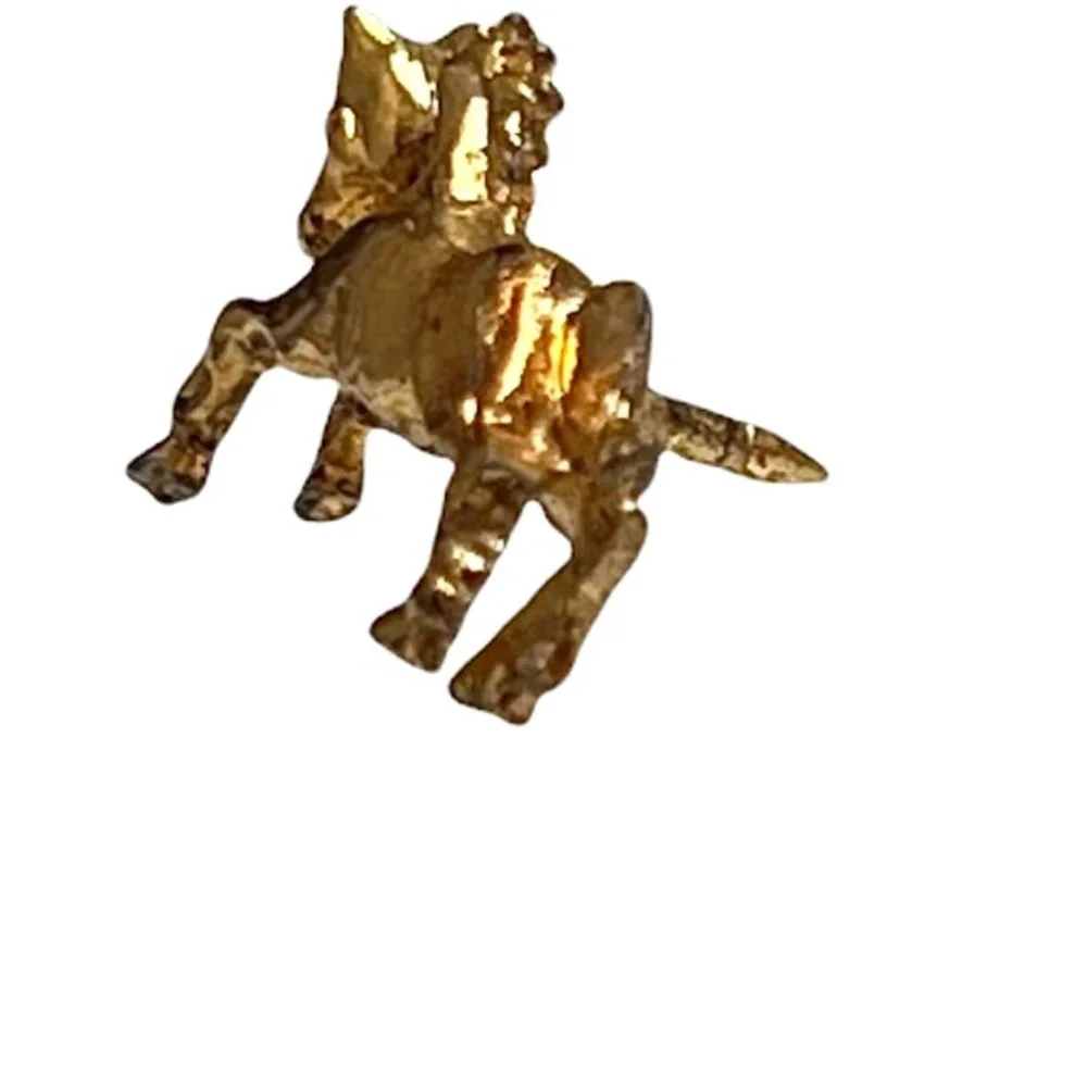 VINTAGE GOLD TONE HORSE LAPEL PIN OR TIE TACK